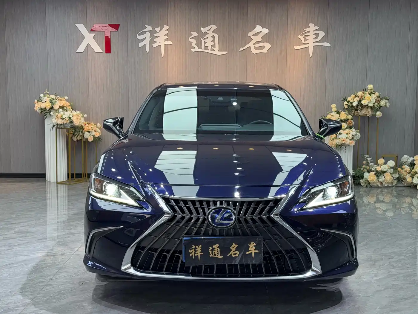 Lexus ES 2021 300h Excellence Edition фото 2