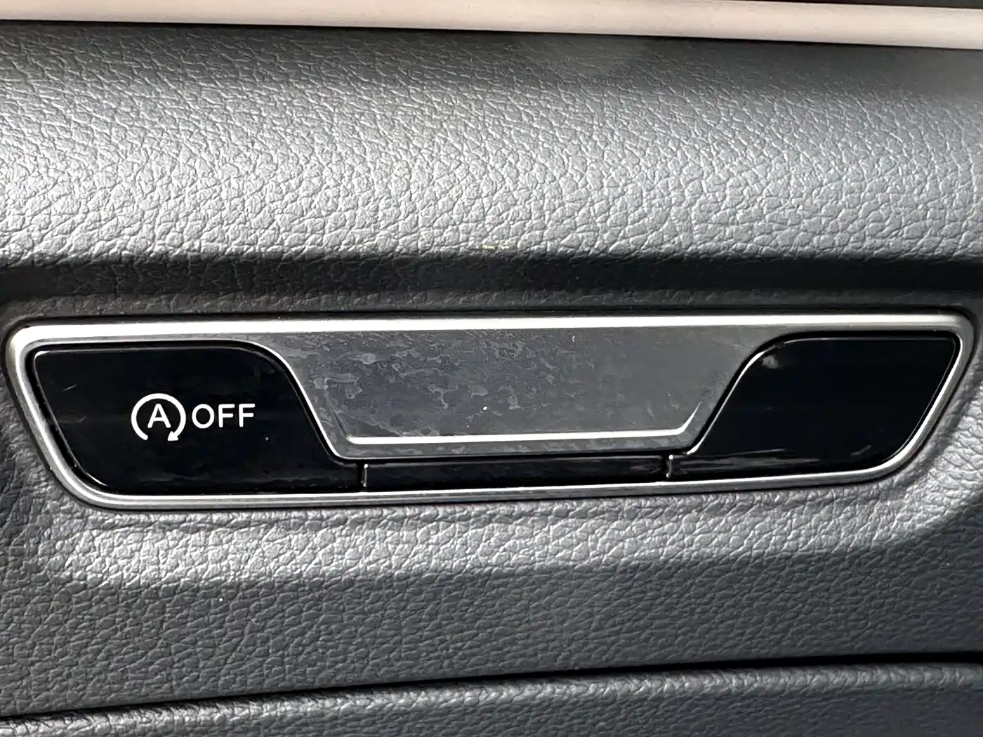 Hongqi H6 2023 2.0T Premium Edition фото 14