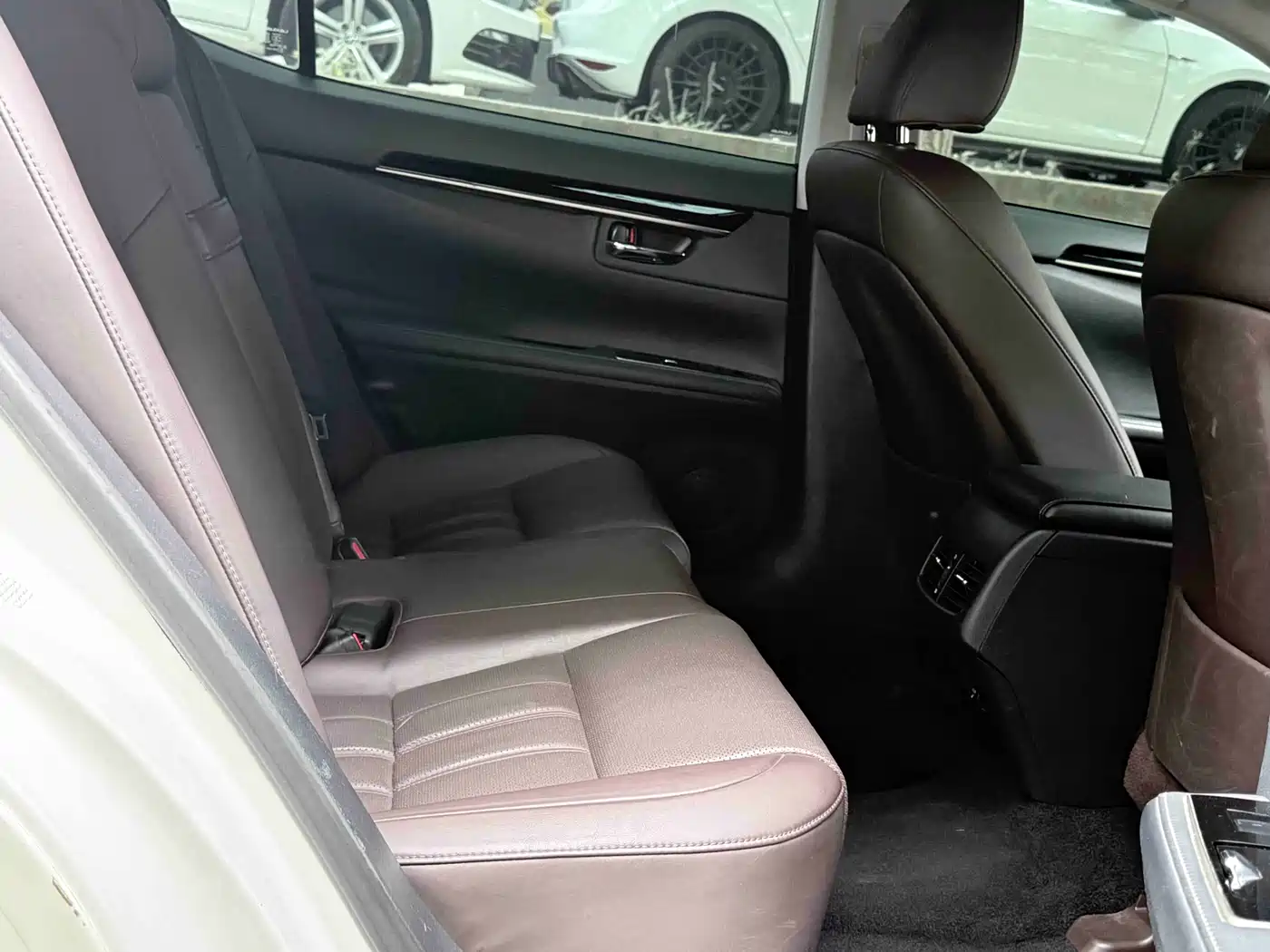 Lexus ES 2017 200 30th Anniversary Edition фото 10
