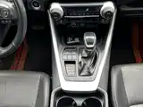 Фото 8 - Toyota Wildlander
