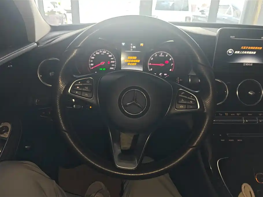 Mercedes-Benz C-Class 2017 Facelift C 180 L Dynamic Sport Edition фото 15