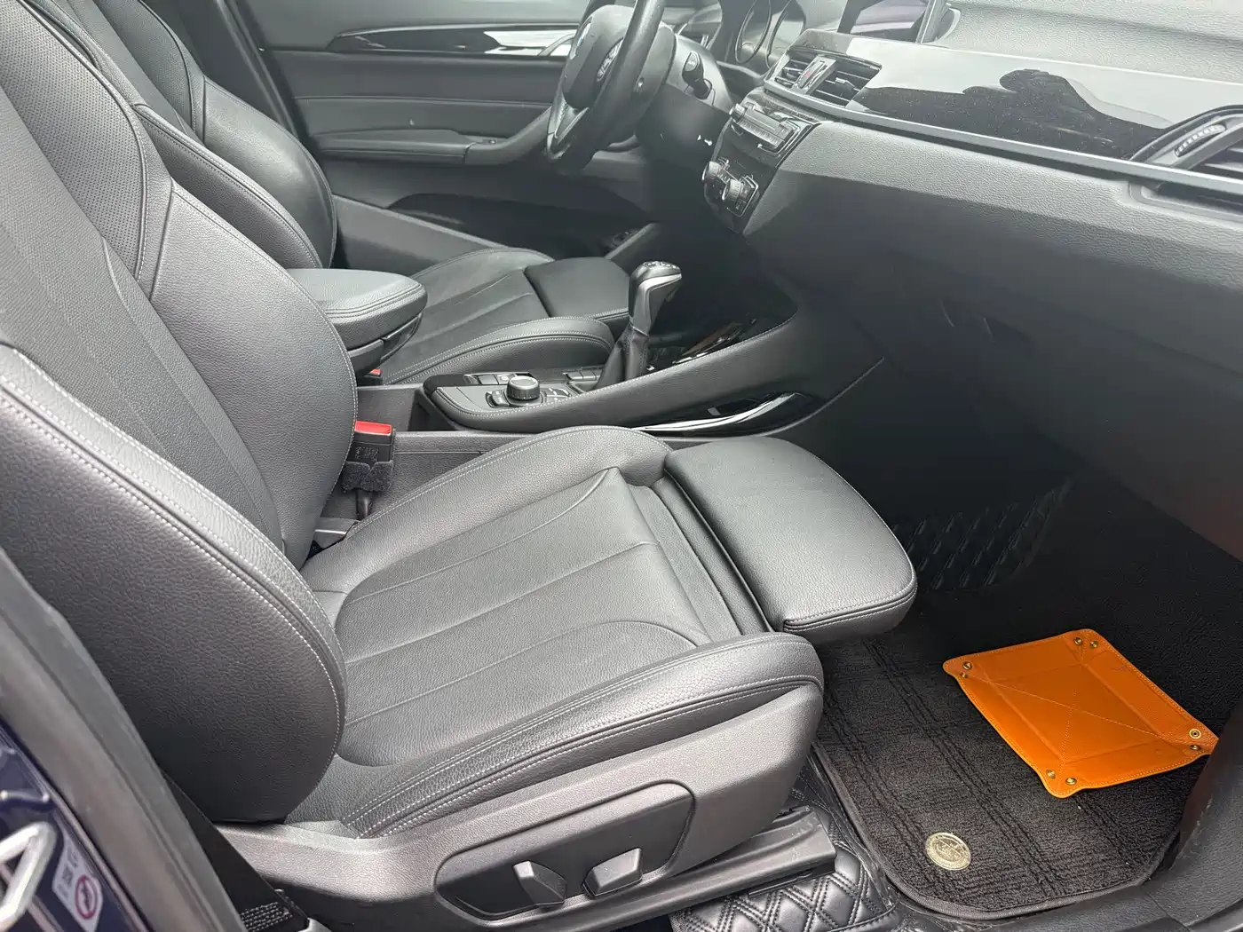 BMW X1 2019 sDrive18Li Premium Model фото 6