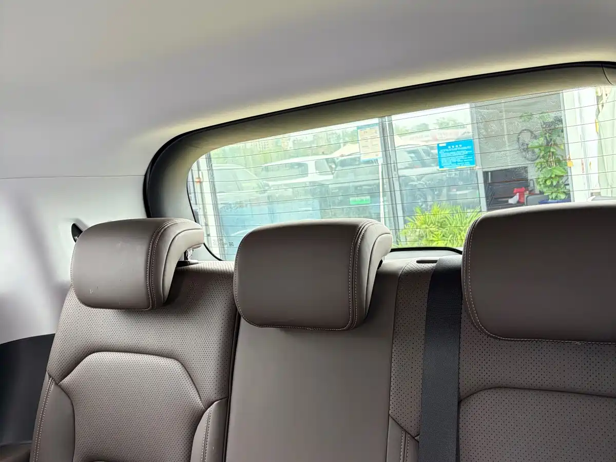 Wuling Motors Xingguang 730 New Energy 2025 2025 Model Plug-in Hybrid Base Version