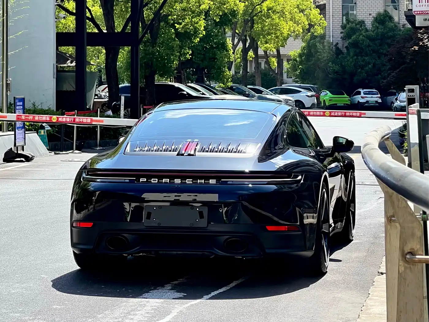 Porsche 911 2025 Carrera 3.0T фото 5