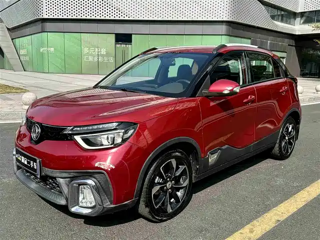  Dongfeng Aeolus Dongfeng Fengshen AX4 2017 1.6L DCT Trendy
