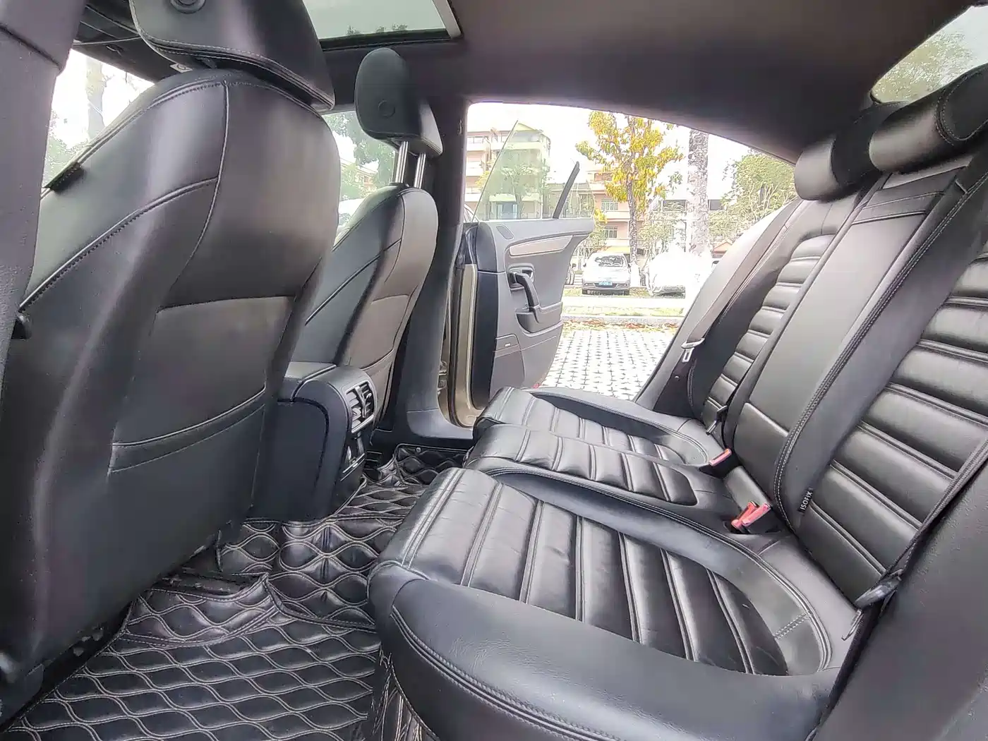 Volkswagen FAW-Volkswagen CC 2016 Model 1.8TSI Premium фото 14