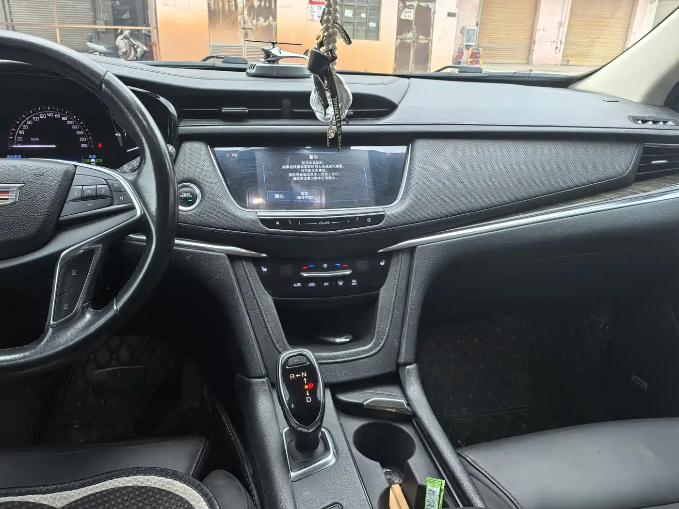 Cadillac XT5 2016 28T AWD Luxury Model фото 8
