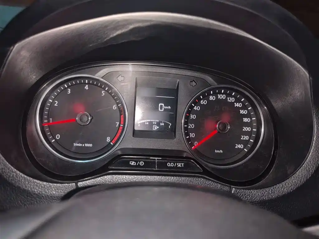 Volkswagen Polo 2014 1.4L Manual Comfort Edition фото 4