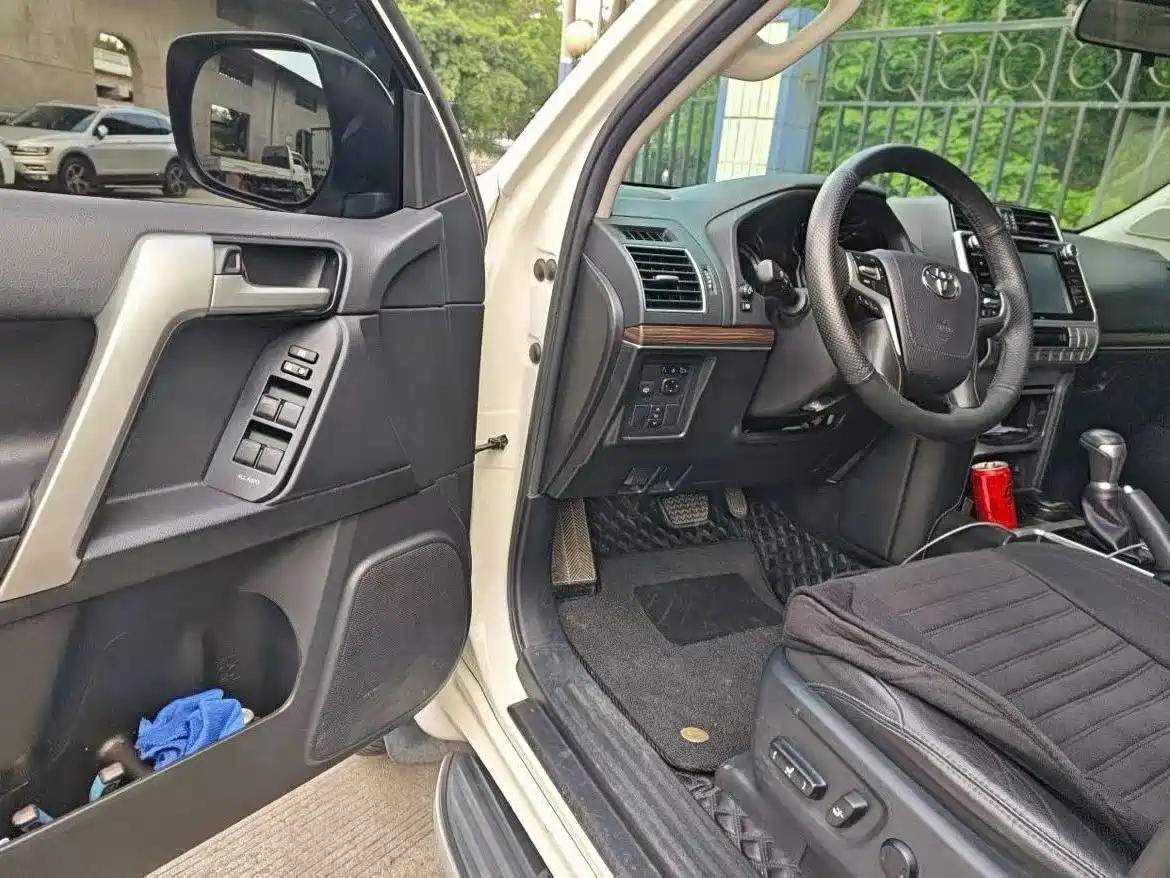 Toyota Prado 2020 2019 3.5L Automatic TX-L Zunxiang Edition with Rear-mounted Spare Tire