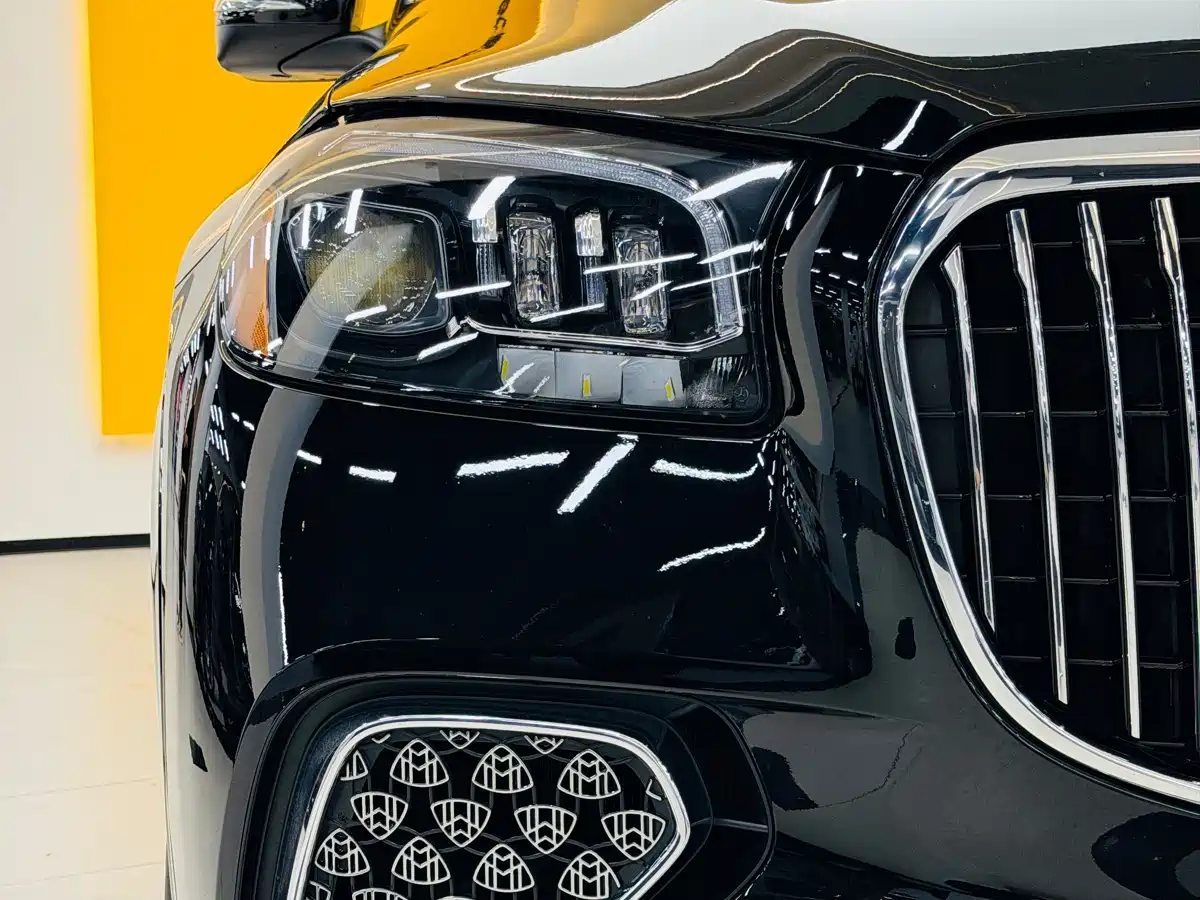 Mercedes-Benz Maybach GLS 2025 GLS 600 4MATIC Polar Night Edition фото 24