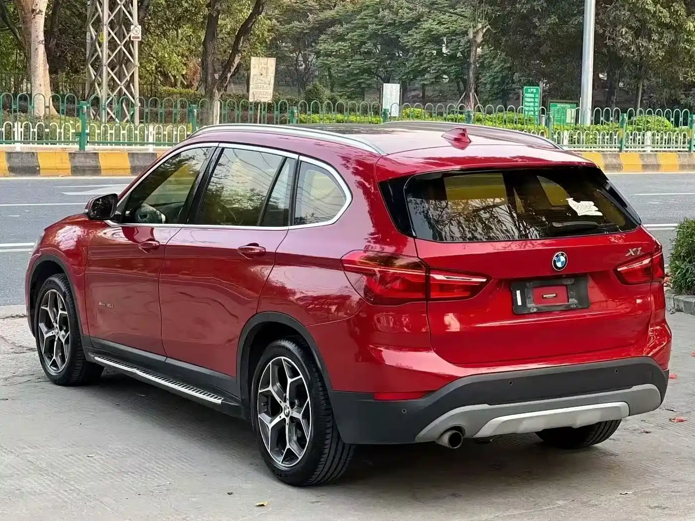 BMW X1 2016 sDrive18Li Luxury Model фото 4