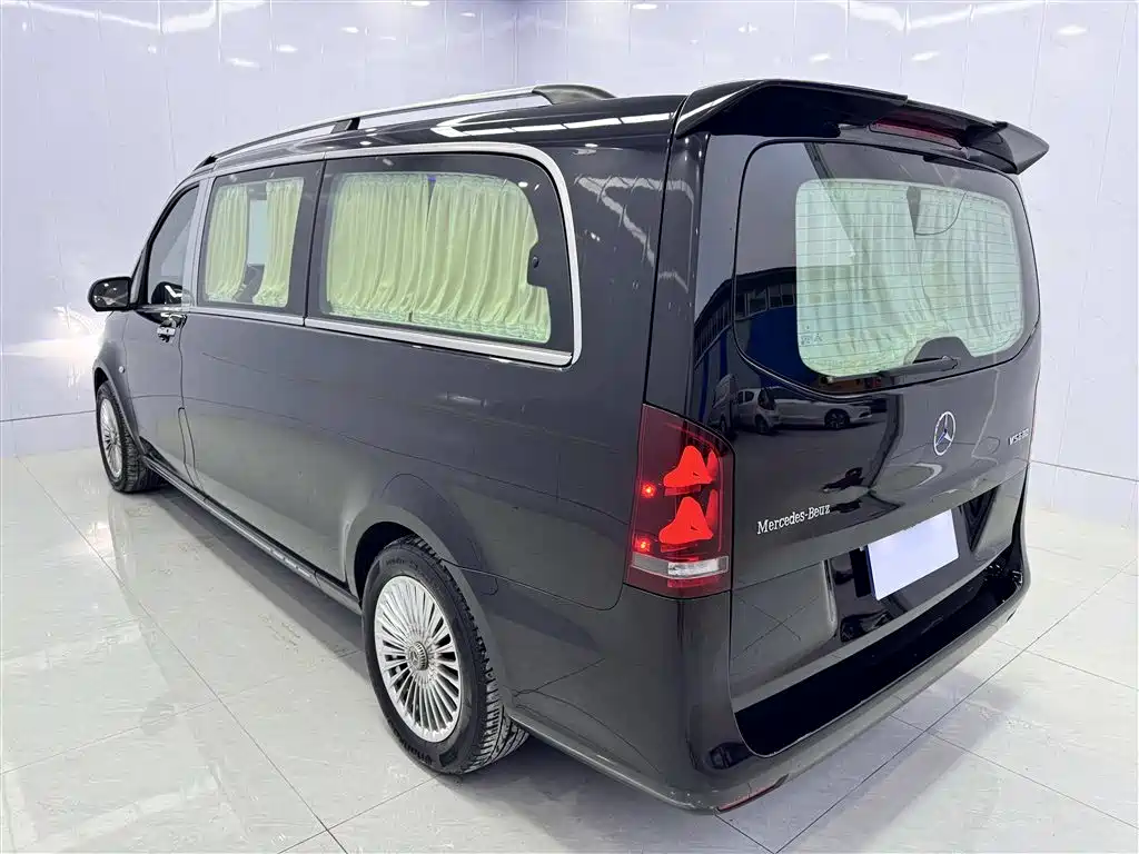 Mercedes-Benz Vito 2021 2.0T Elite 7-Seater фото 3