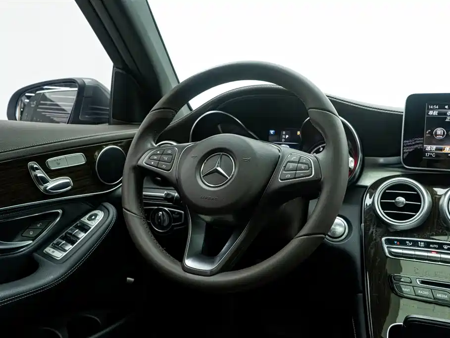Mercedes-Benz GLC 2018 Facelift GLC 260 4MATIC Dynamic фото 22