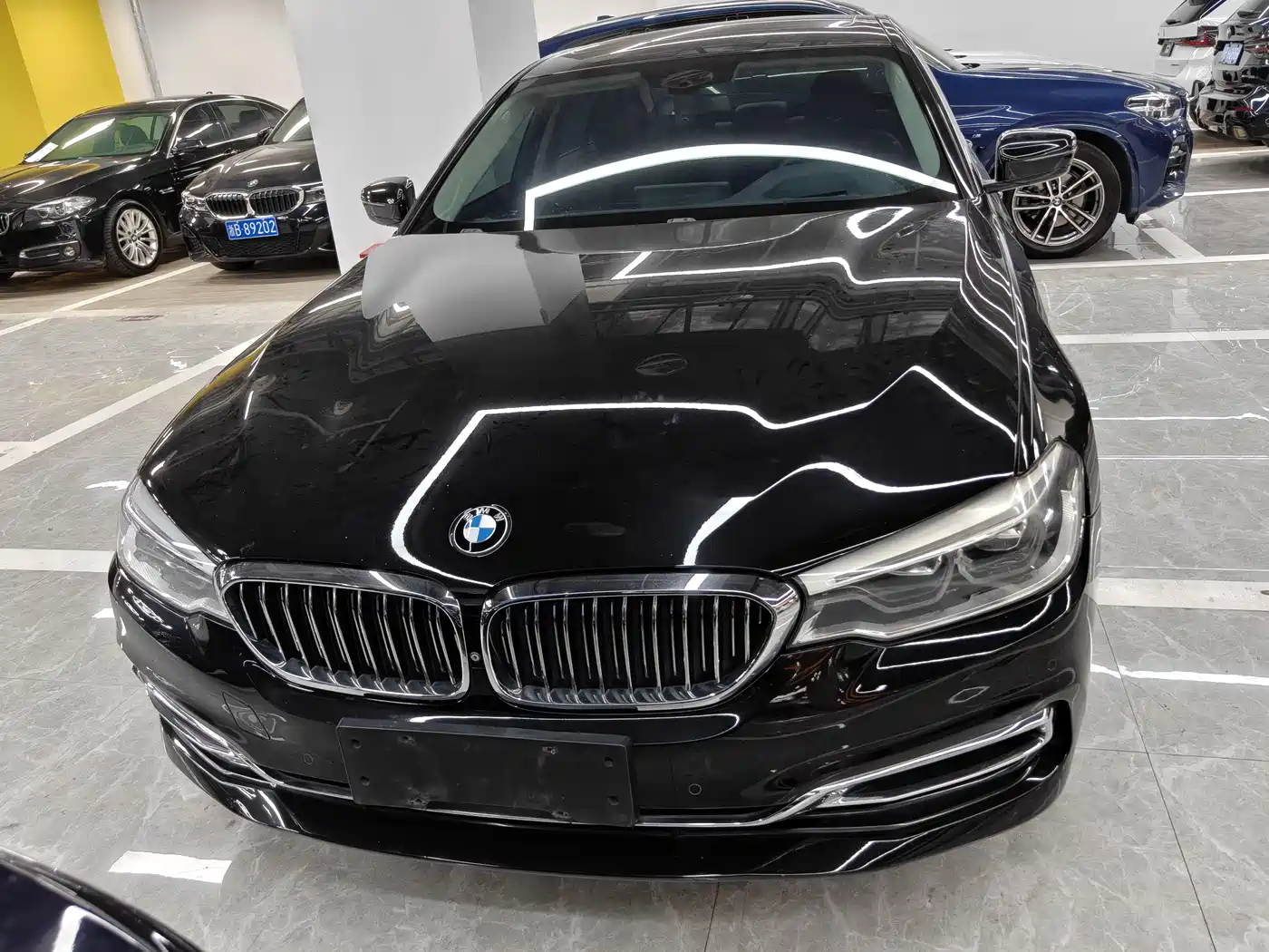 BMW 5 Series 2019 530Li Premium Luxury Package фото 2