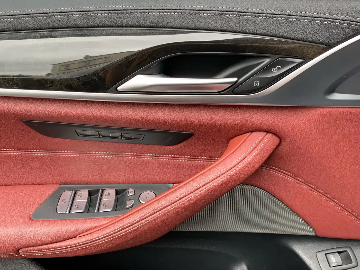 BMW 5 Series 2021 525Li M Sport Package фото 23