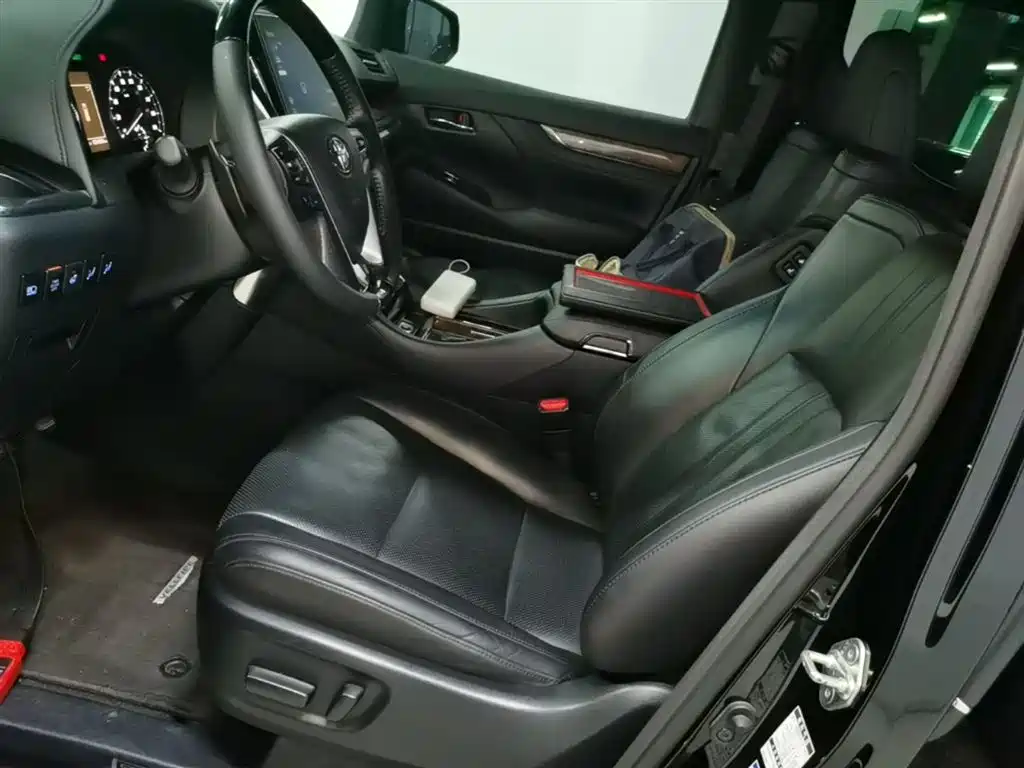 Toyota Vellfire 2023 Crown Hybrid 2.5L HV Ultimate фото 15
