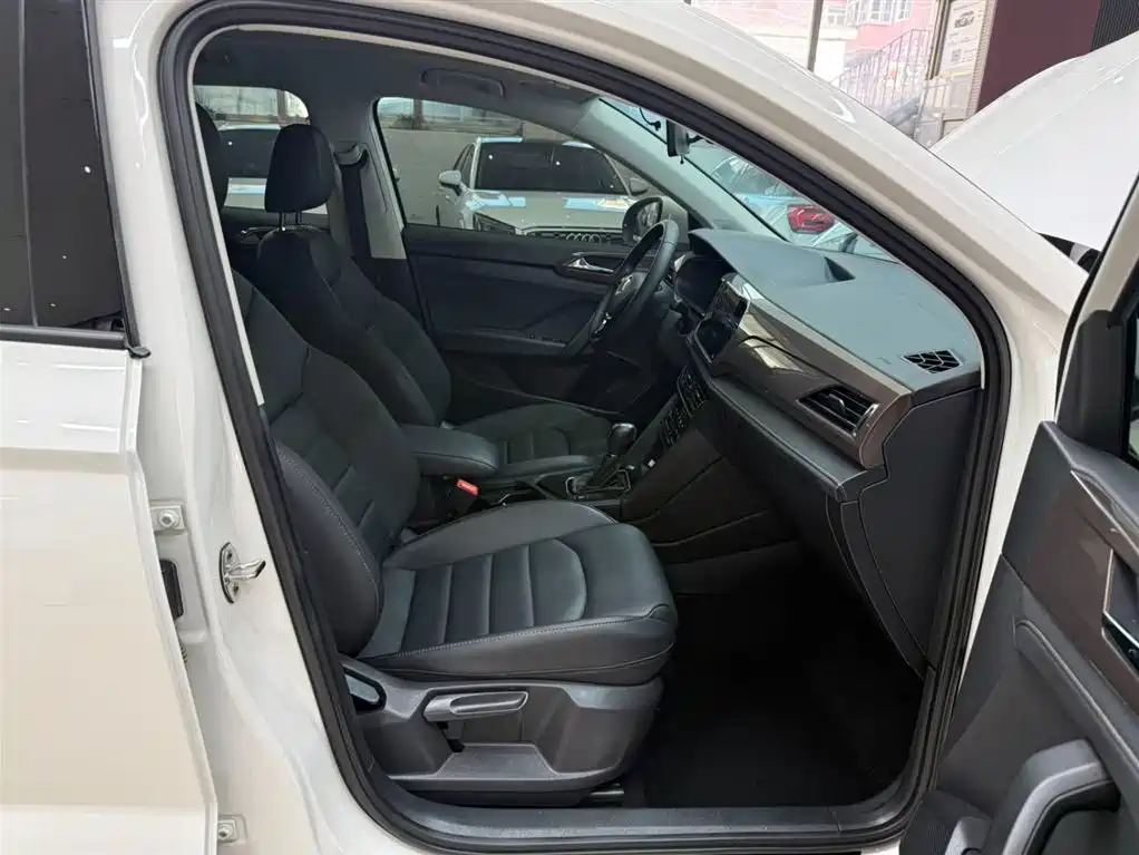 Volkswagen Tharu 2022 280TSI 2WD Comfort фото 21