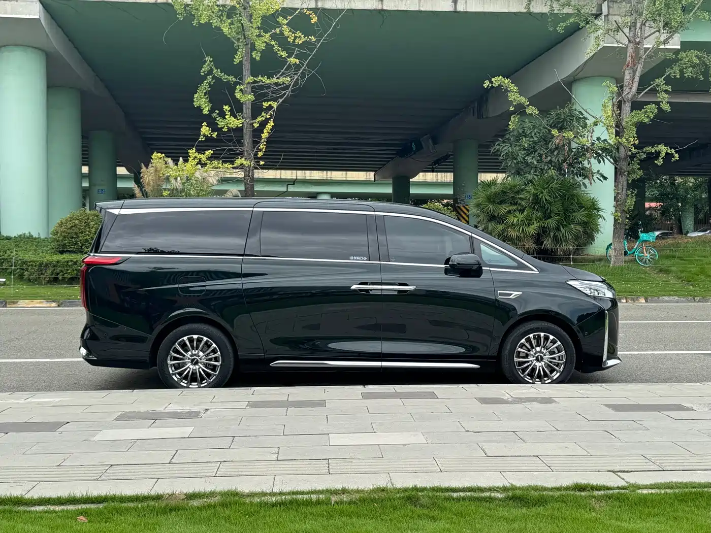 WEY Alpine 2024 2023 AWD Executive Long Wheelbase