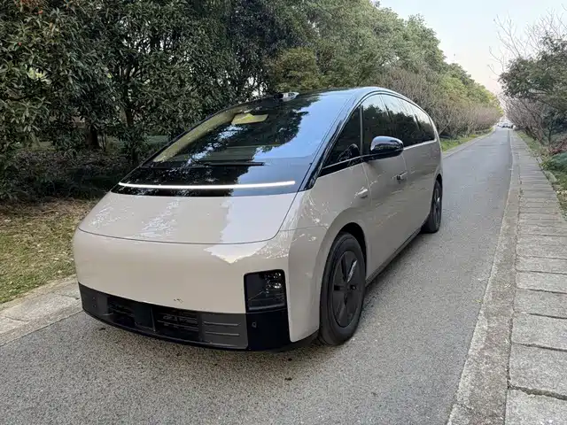 Similar car