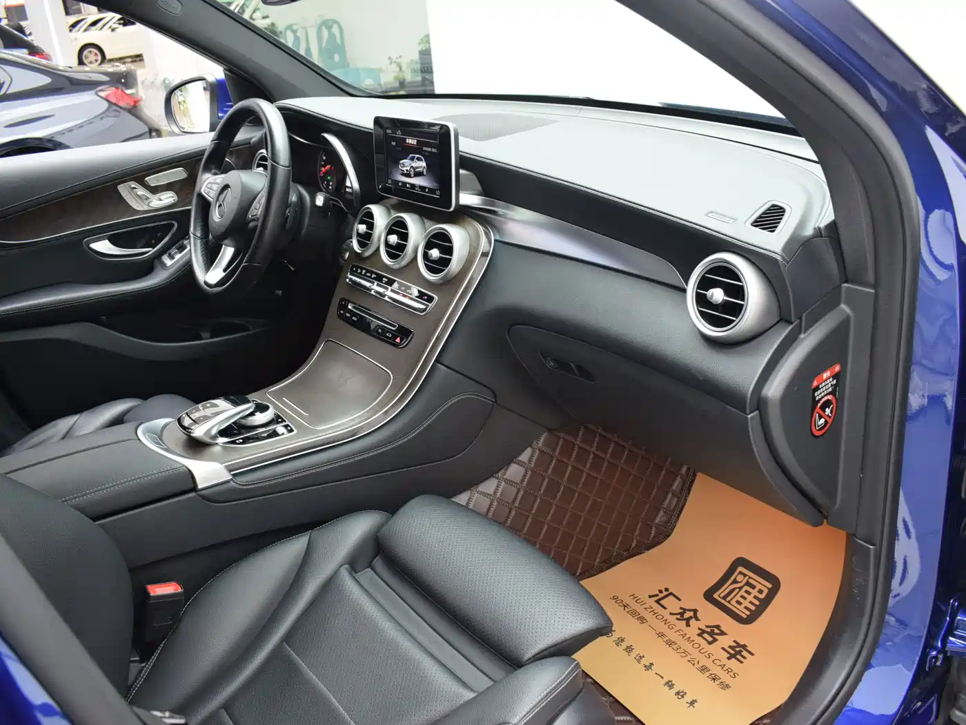 Mercedes-Benz GLC 2019 GLC 300 L 4MATIC Dynamic фото 6