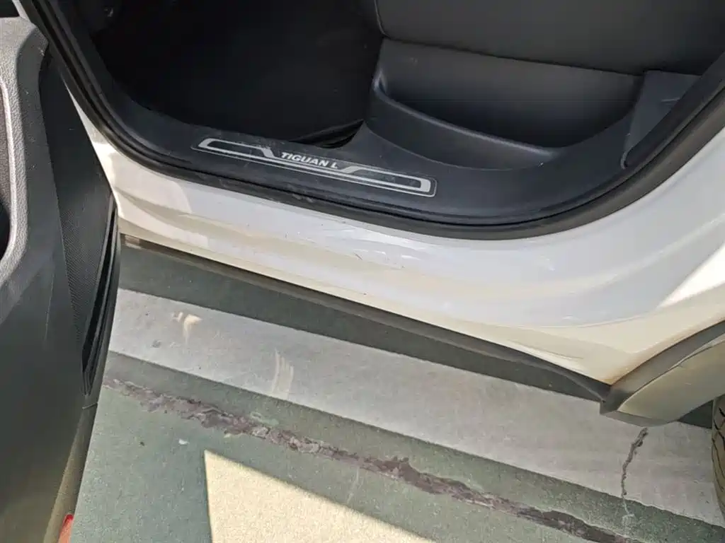 Volkswagen Tiguan L 2018 Facelift 330TSI Automatic 2WD Flagship Edition фото 22