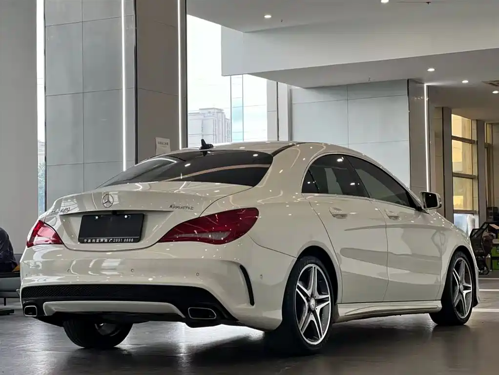 Mercedes-Benz CLA (Import) 2016 CLA 220 4MATIC фото 7