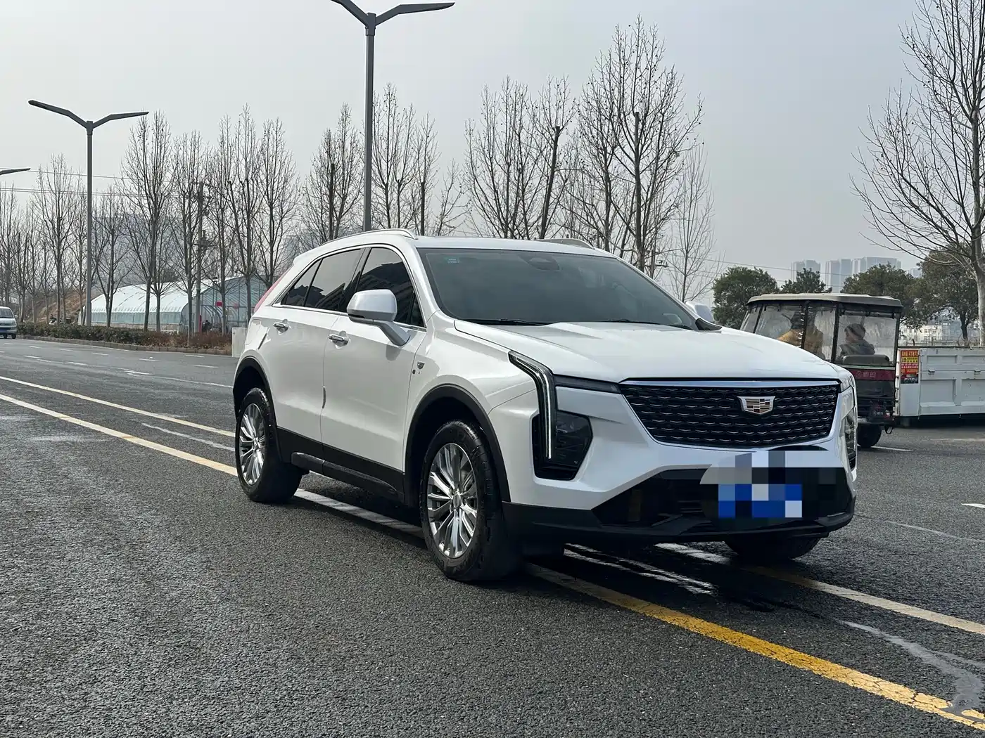 Cadillac XT4 2024 28T 2WD Luxury фото 3