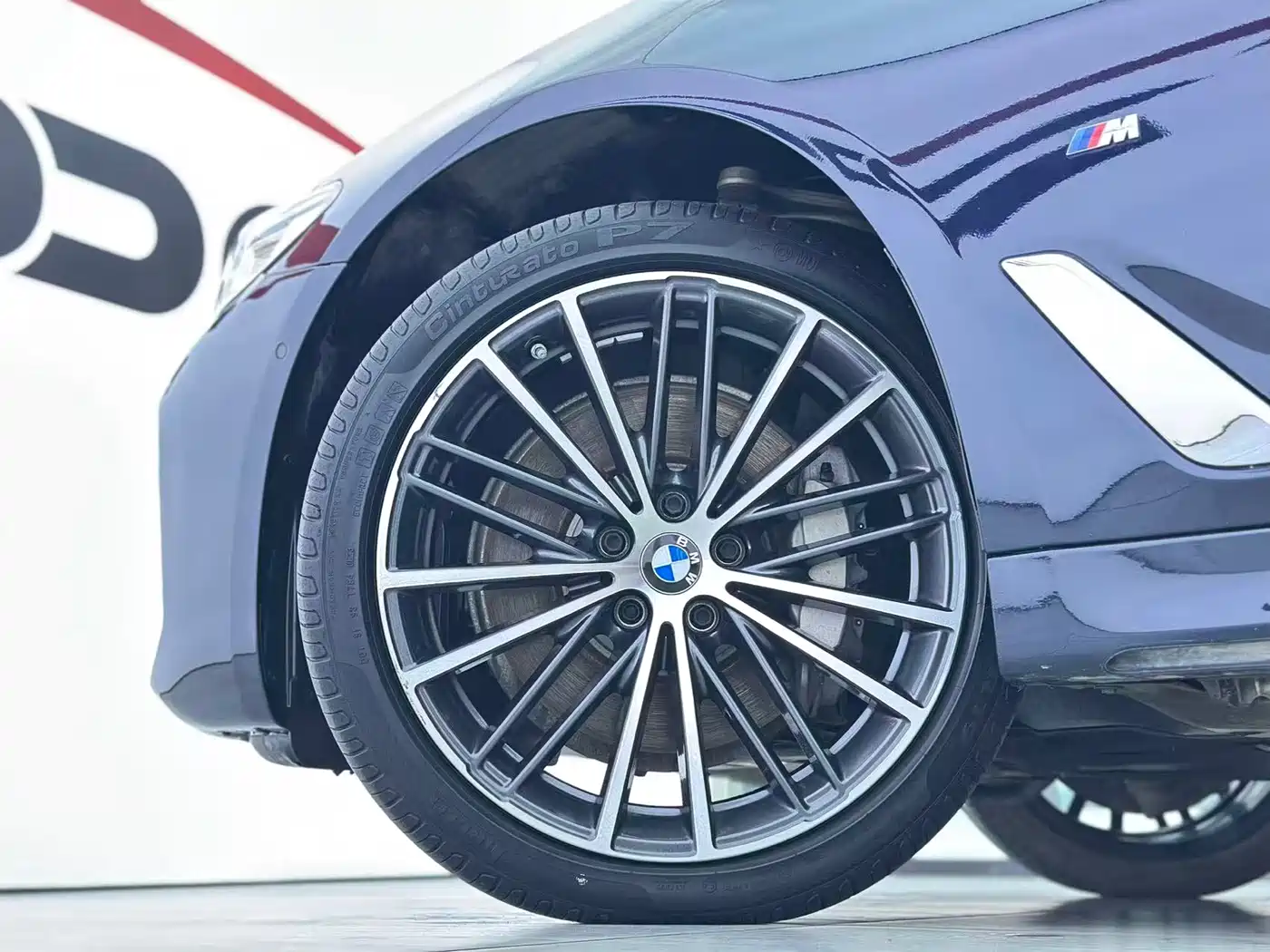 BMW 5 Series 2023 530Li Leading M Sport Package фото 17