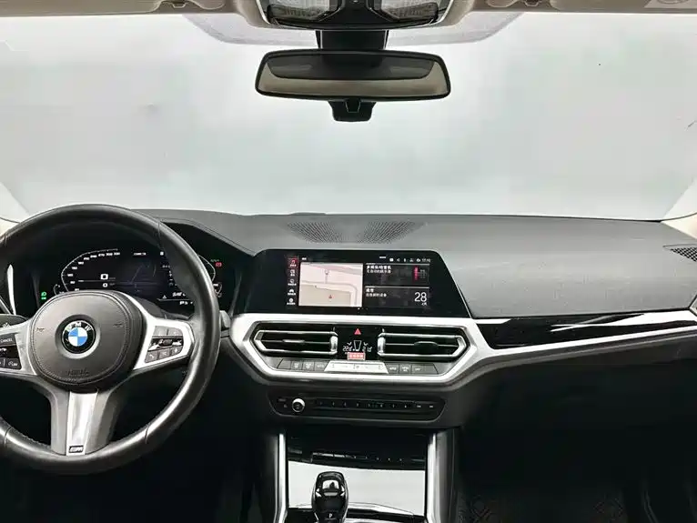 BMW 3 Series 2021 320Li M Sport Package фото 10