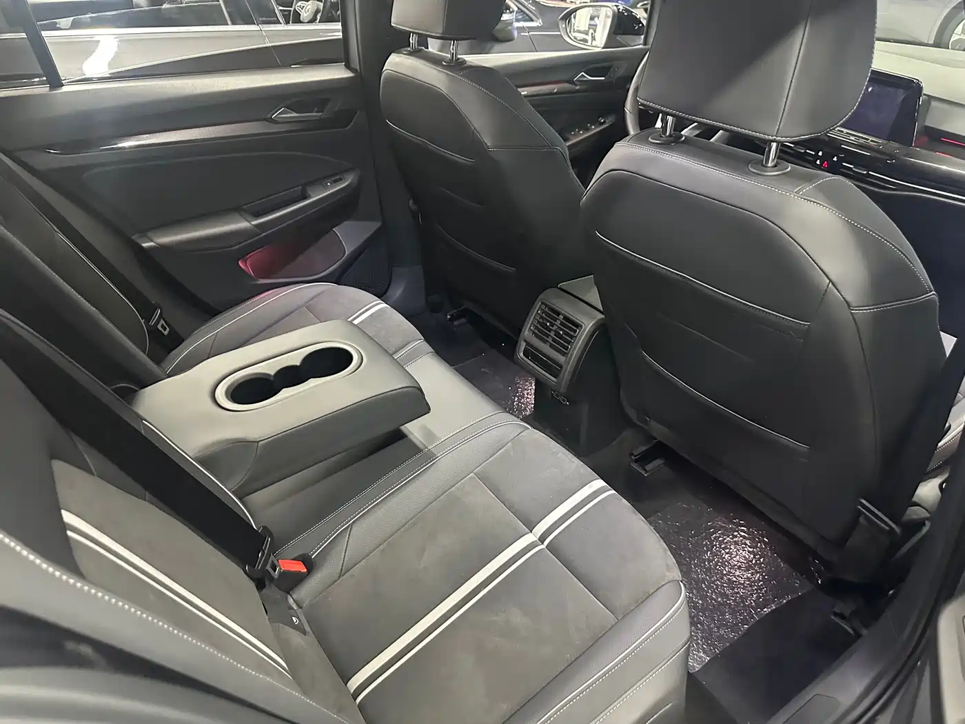 Volkswagen Golf 2021 280TSI DSG R-Line фото 10