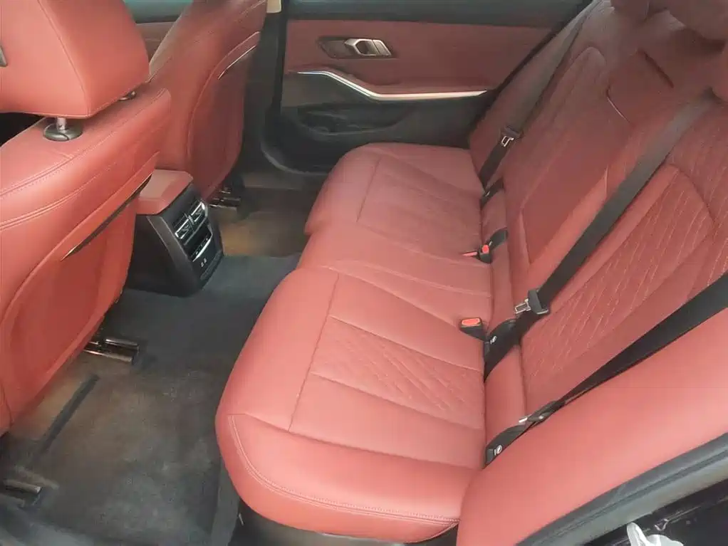 BMW 3 Series 2024 325Li M Sport Package фото 10