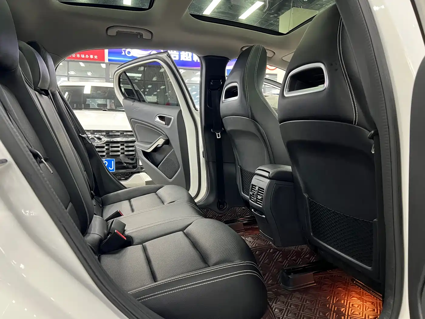 Mercedes-Benz GLA 2019 GLA 200 Fashion фото 23
