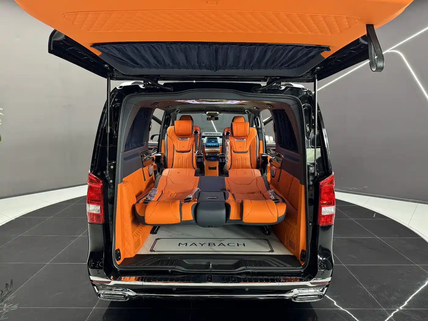 Mercedes-Benz Vito 2023 2.0T Business 7-Seater фото 25