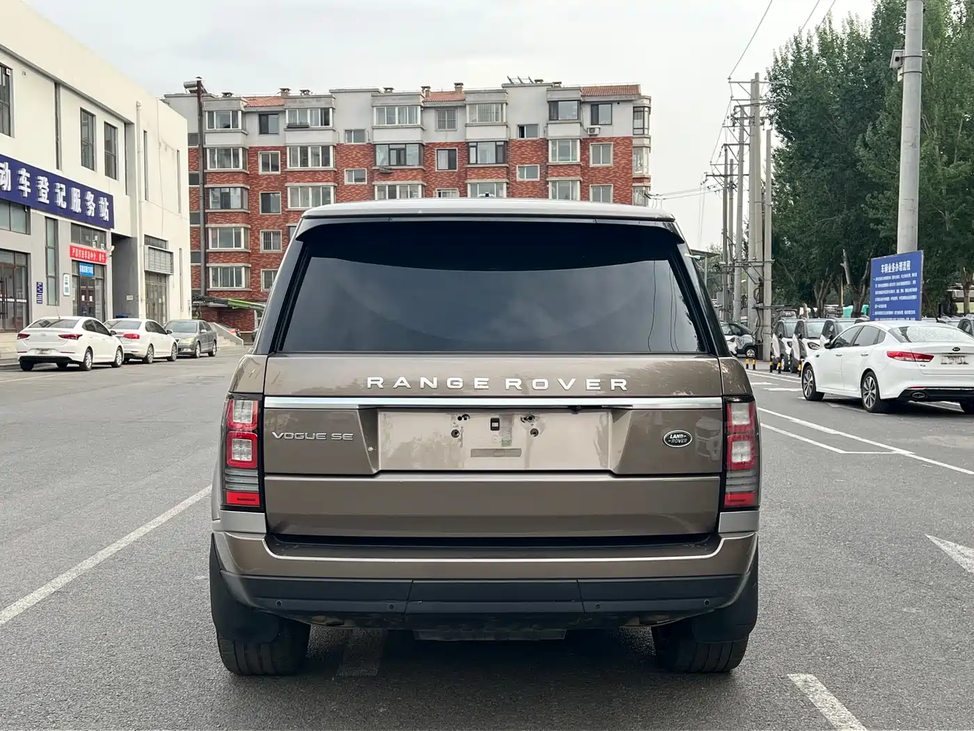 Land Rover Range Rover 2014 3.0 SC V6 Vogue SE Genesis Extended Edition фото 8