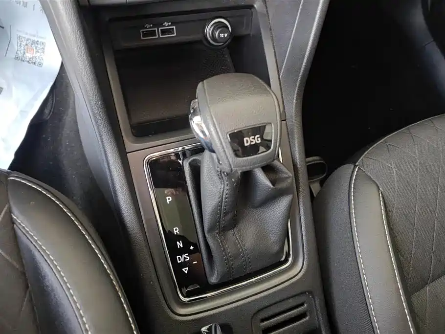 Škoda Karoq 2018 TSI280 Luxury Edition China V фото 16