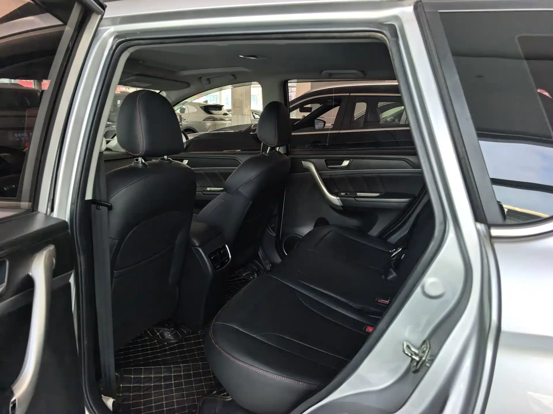 Фото 8 - Haval M6