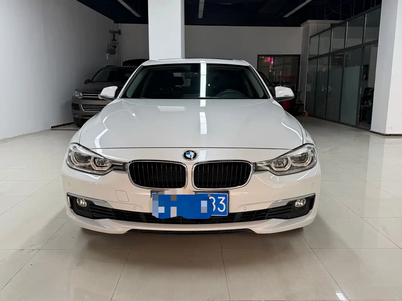 BMW 3 Series 2016 320Li Progressive фото 2