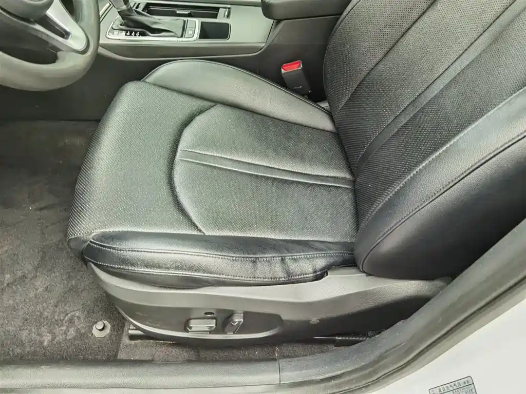 Kia K5 2016 2.0L Hybrid GLS фото 20