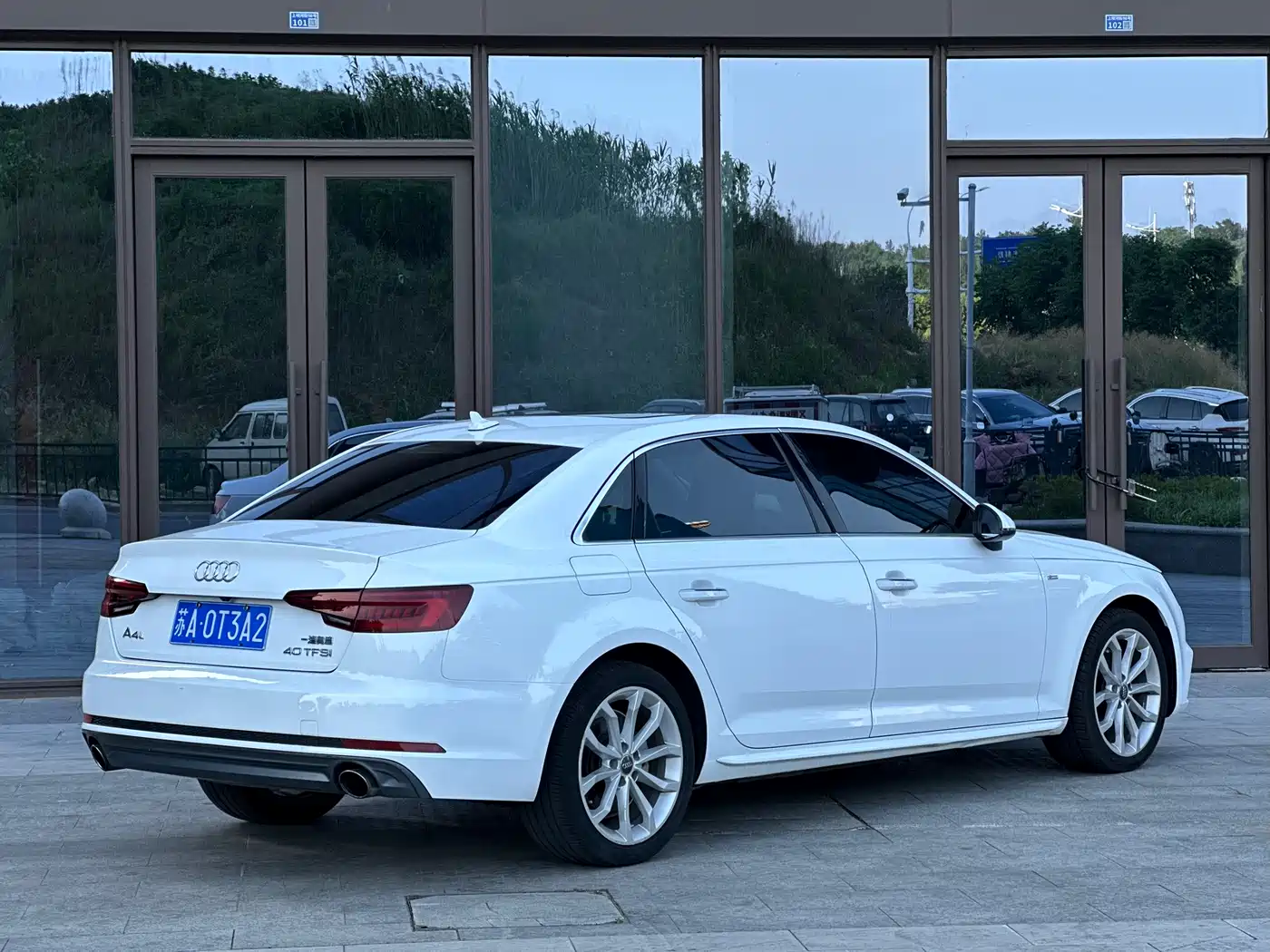 Audi A4L 2018 30th Anniversary 40 TFSI Fashion фото 5