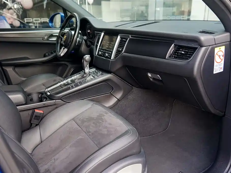 Porsche Macan 2016 Macan 2.0T фото 15