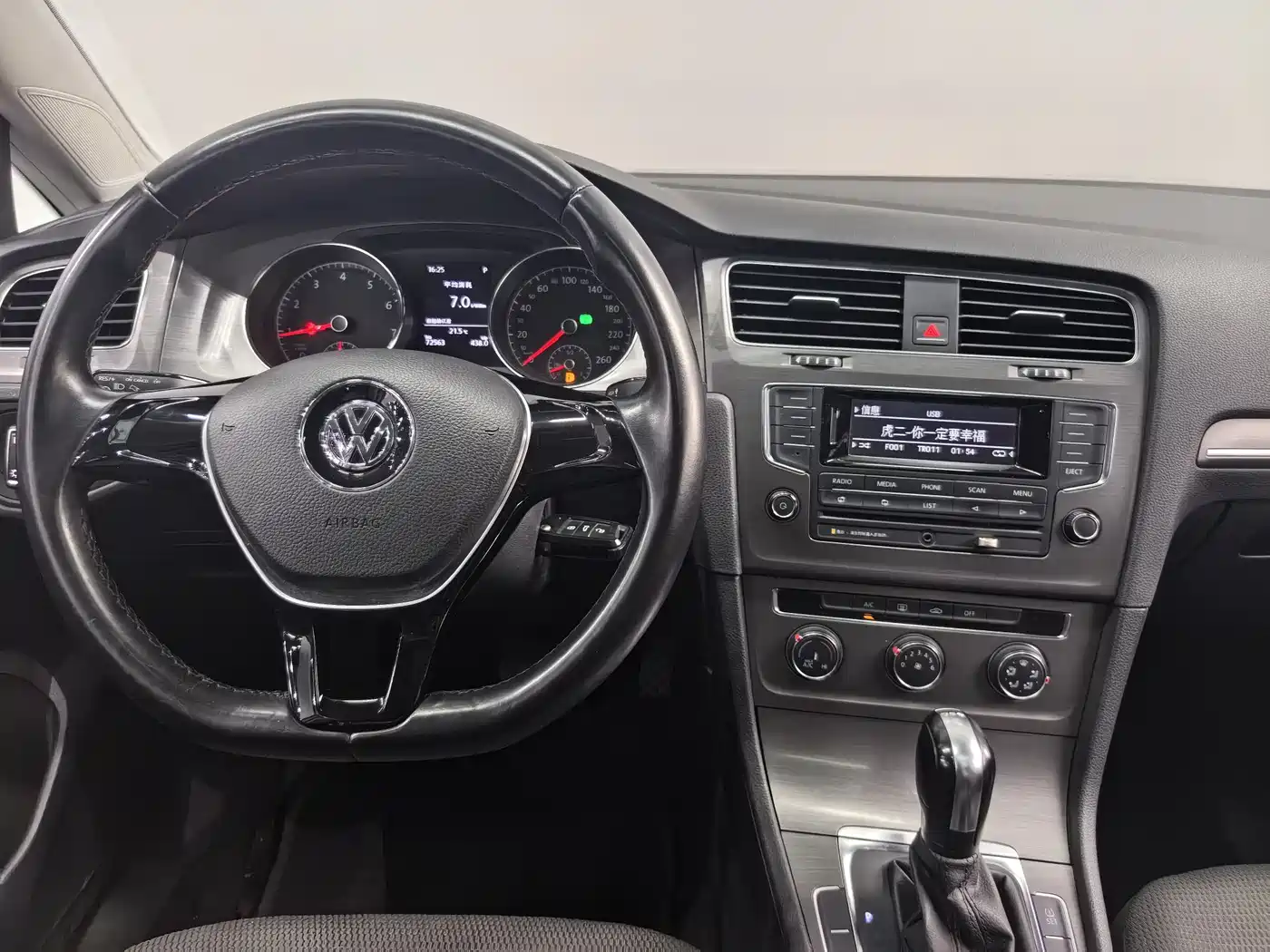 Volkswagen Golf 2015 1.4TSI Automatic Comfort фото 9