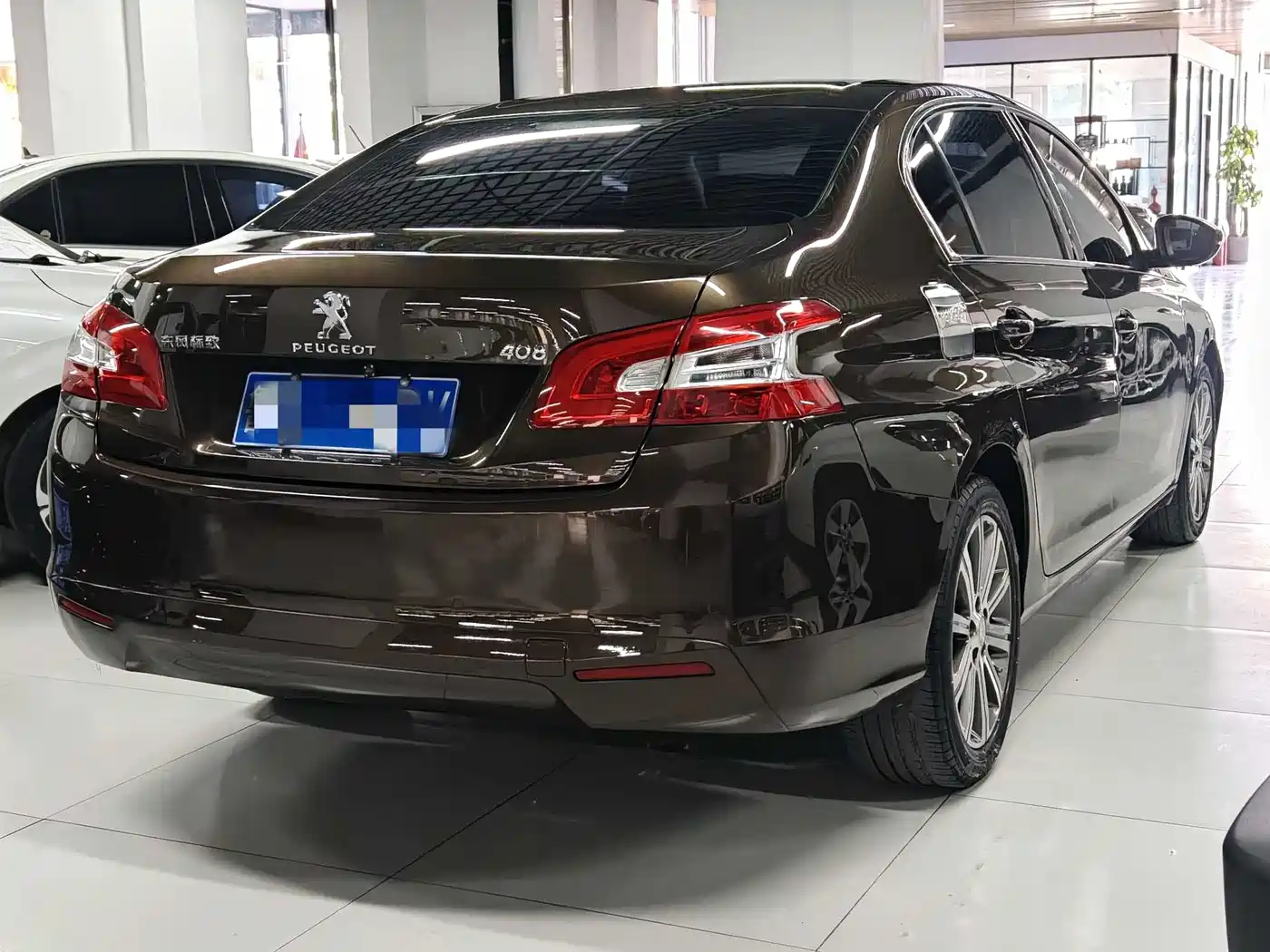 Peugeot 408 2014 1.8L Automatic Luxury Edition фото 3