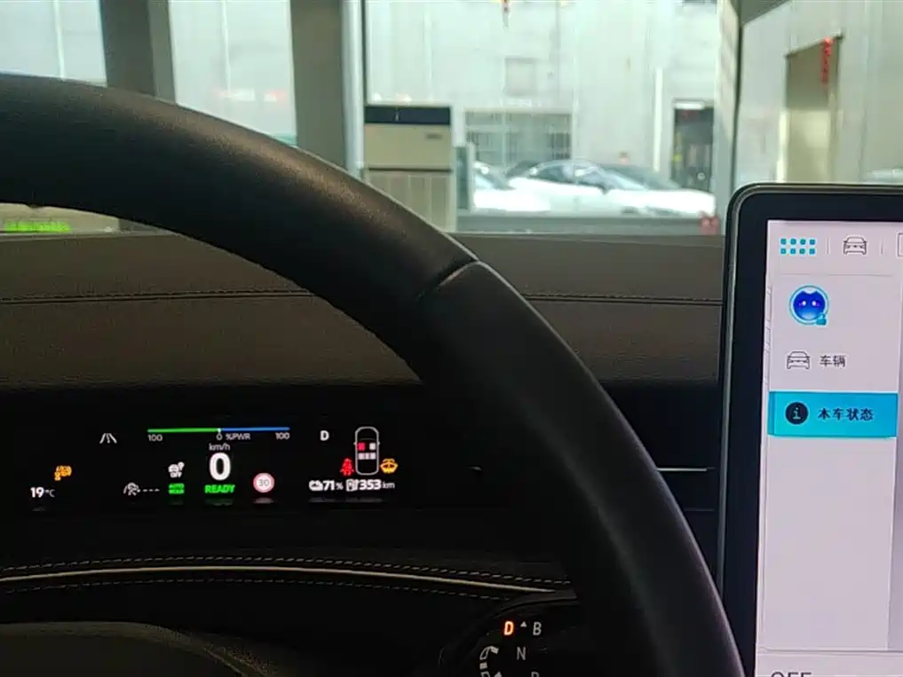 VOLKSWAGEN ID.7 VIZZION