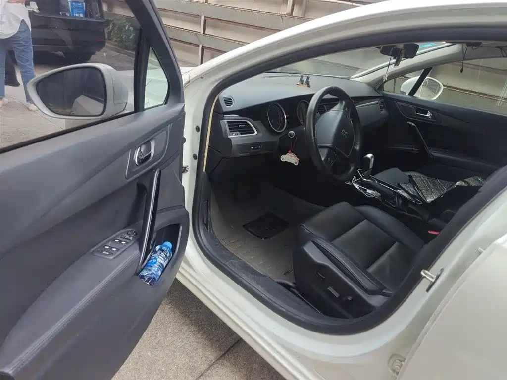 Peugeot 508 2012 2.0L Automatic Smart Edition фото 14