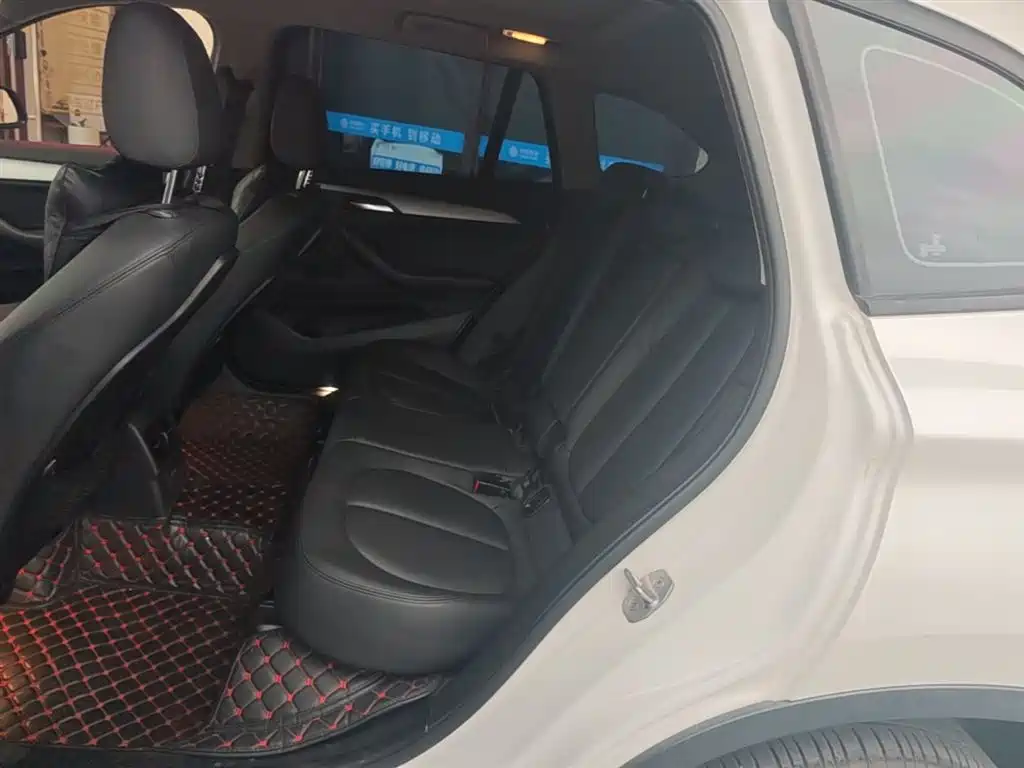 BMW X1 2019 sDrive18Li Fashion Model фото 17