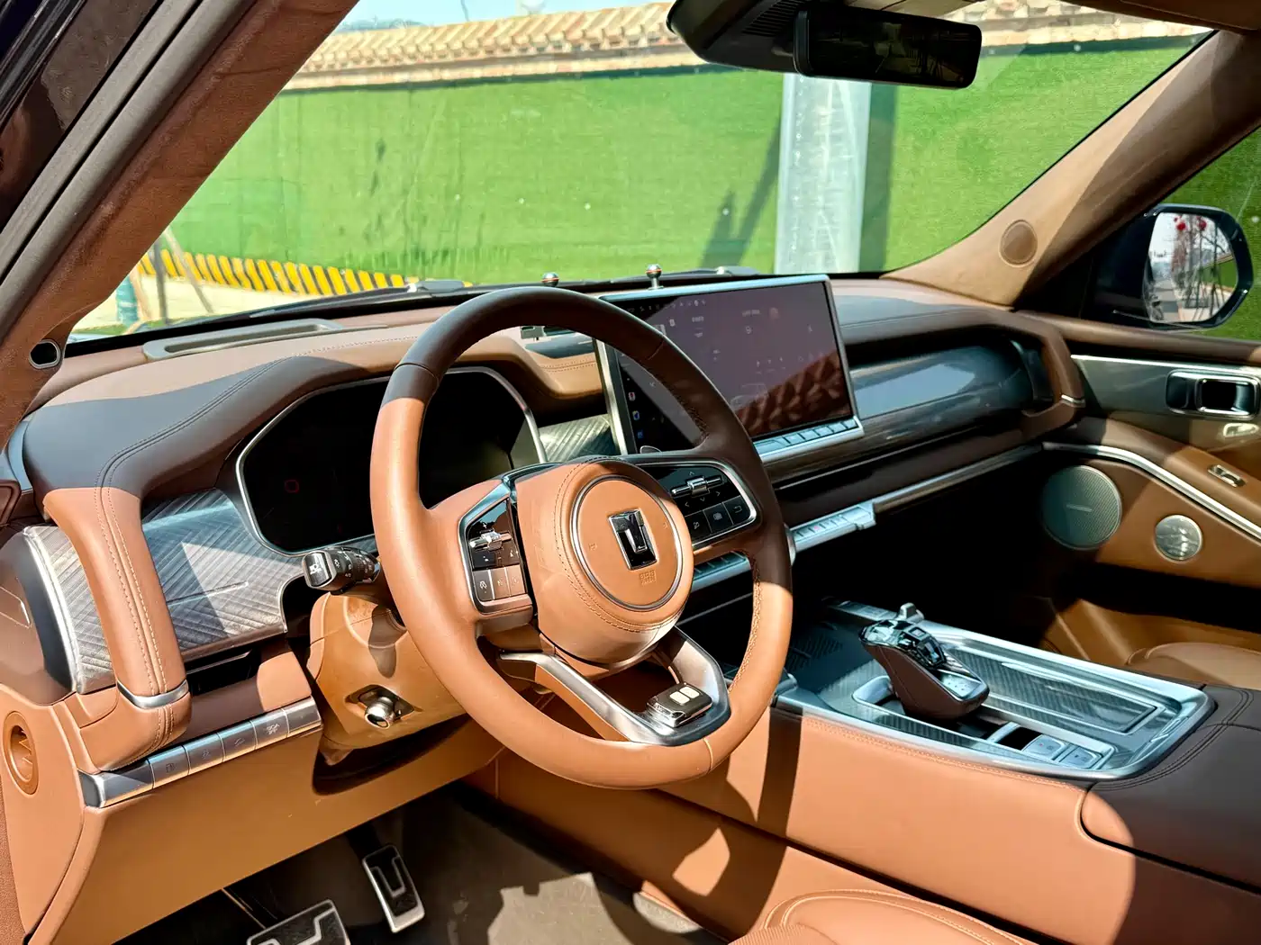 TANK TANK 700 NEW ENERGY