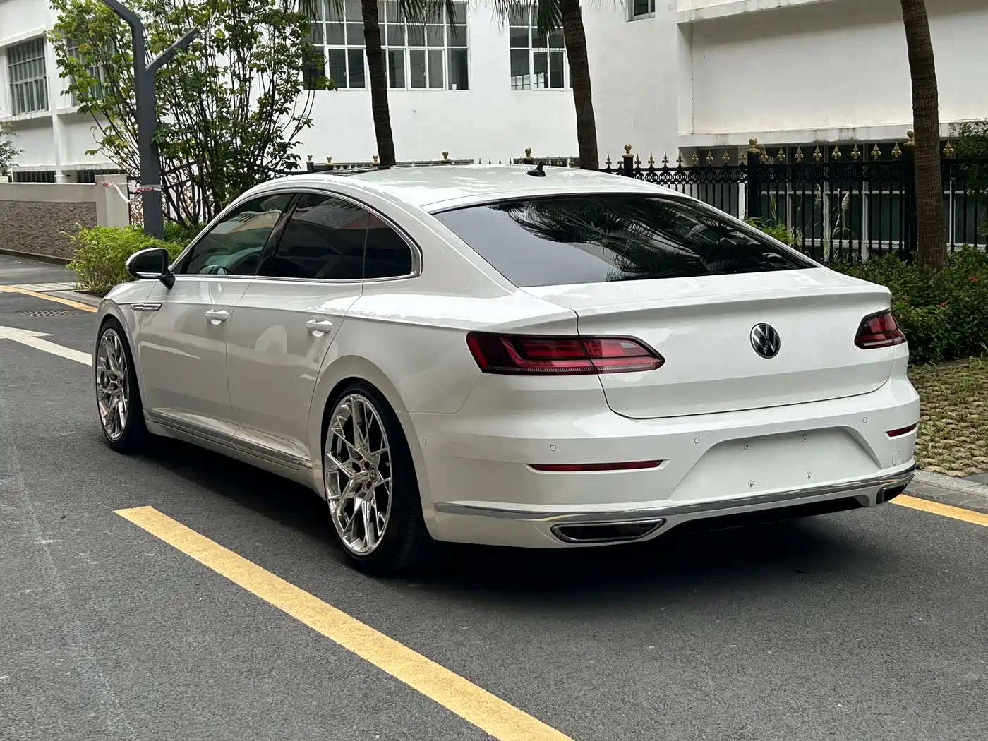 Volkswagen FAW-Volkswagen CC 2019 380TSI Glamour Edition China V фото 6