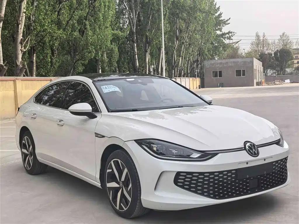 VOLKSWAGEN LINGDU