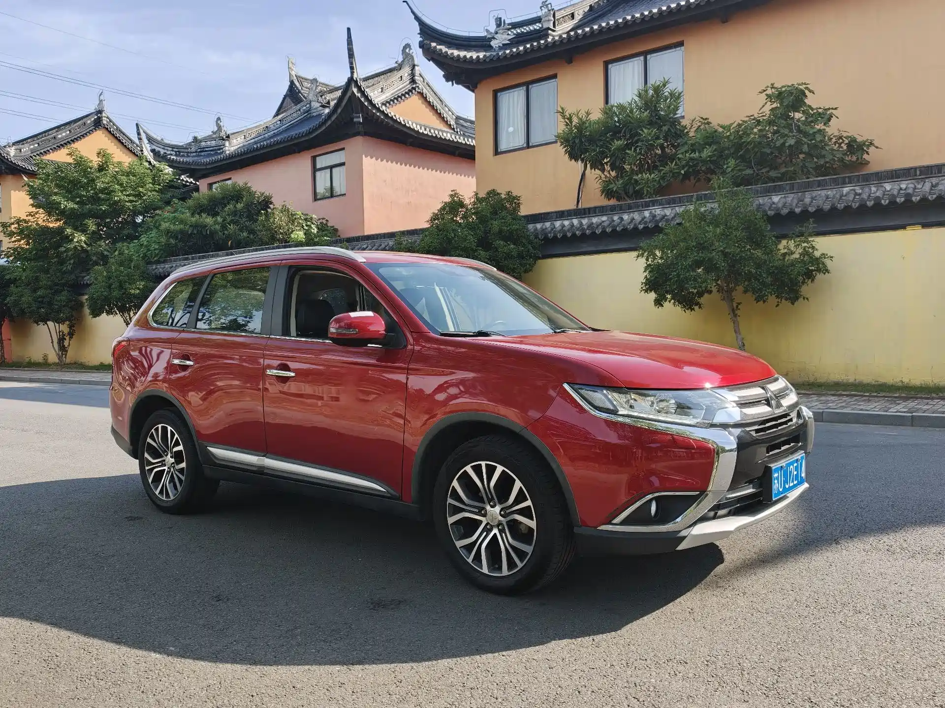 صورة 3 - Mitsubishi Outlander