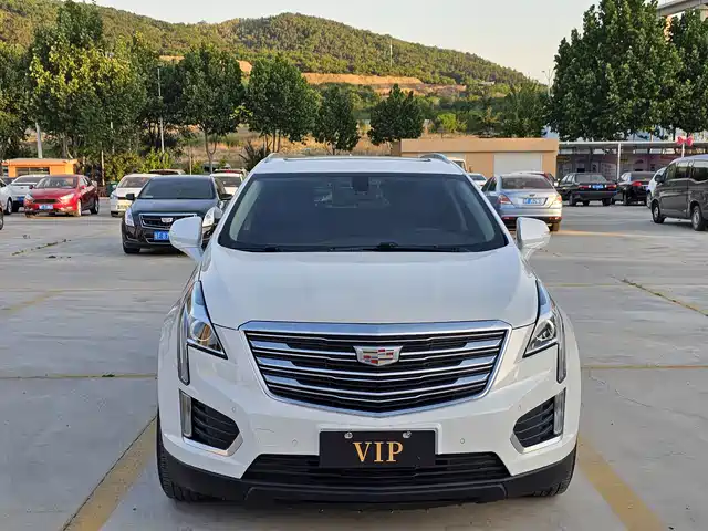 Cadillac XT5 2018 25T Luxury — фото 2